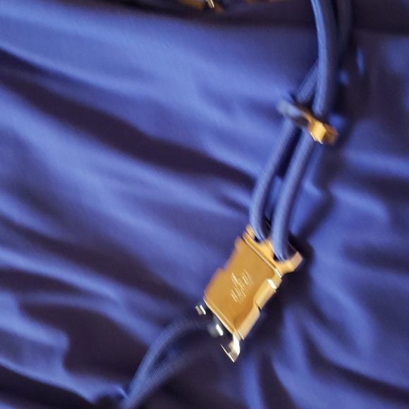 GUCCI cutout size 4 with Gucci belt - Picture 3 of 10